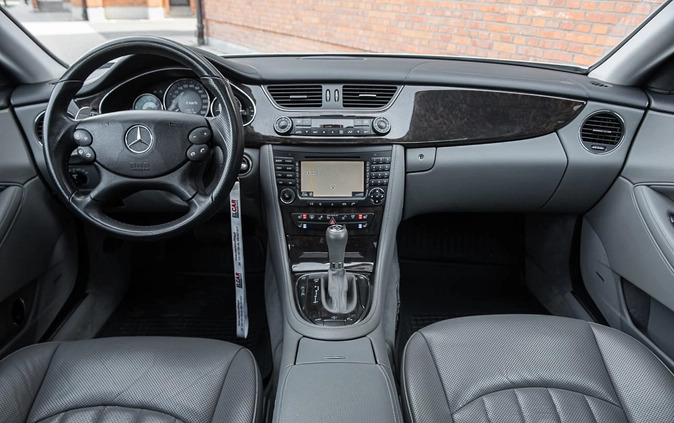 Mercedes-Benz CLS cena 61900 przebieg: 238003, rok produkcji 2004 z Lędziny małe 277